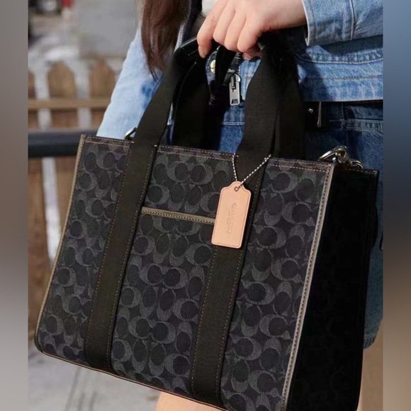 Coach Smith Tote Bag In Signature Denim - Picture 2 of 7